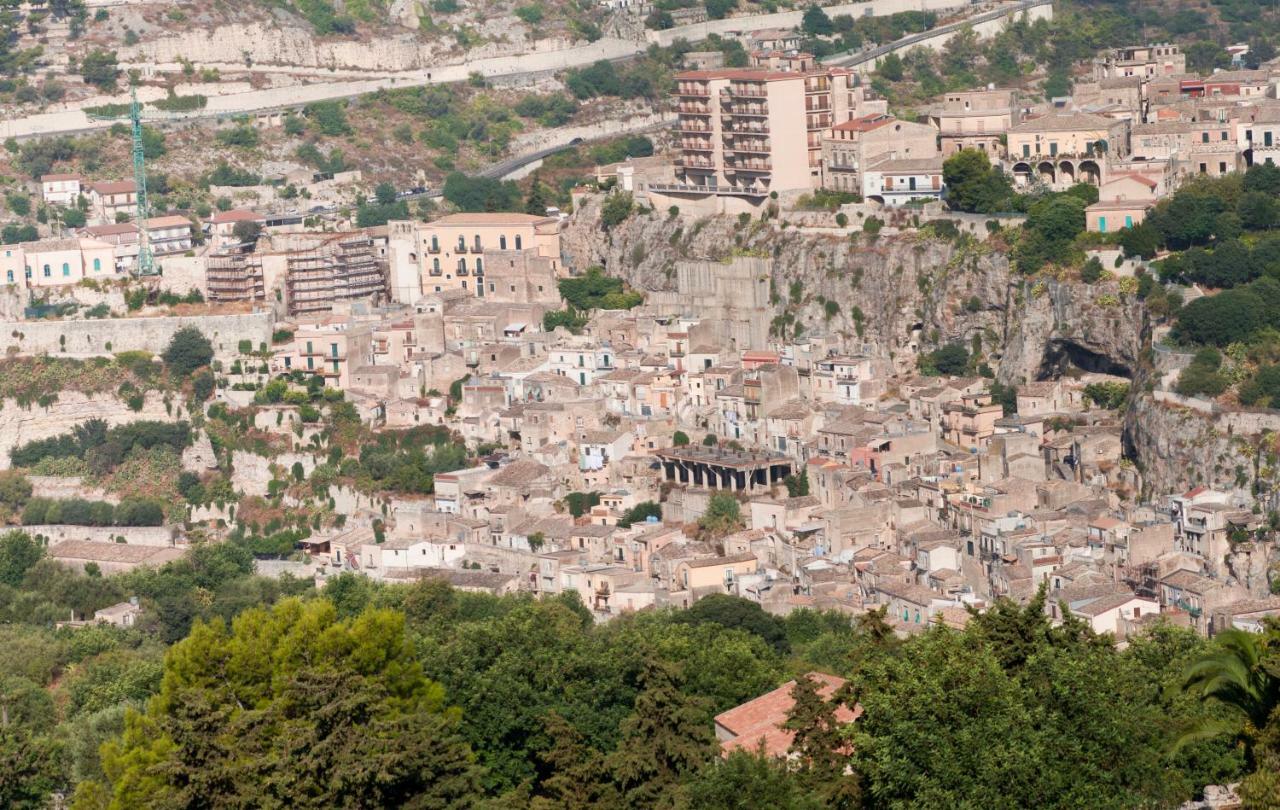 Casa Degli Avi Don Neli, Immersa Nella Natura Modica Exterior foto